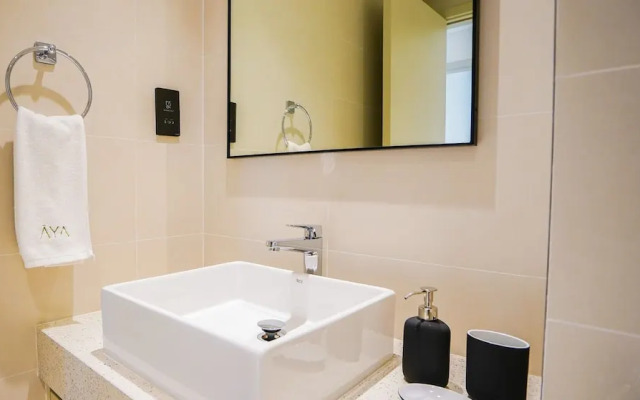 Aya - Beachfront Apartment With all Amenities and Pool