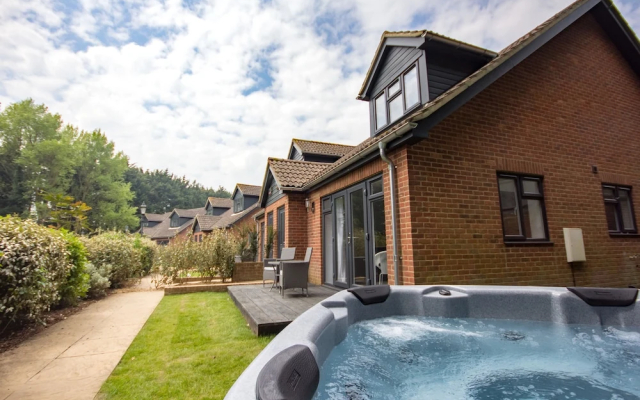 The Lakes Rookley Holiday Park