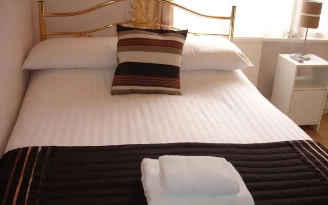 Lyric Hotel