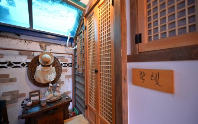 Jeonju Golmokgil Guesthouse