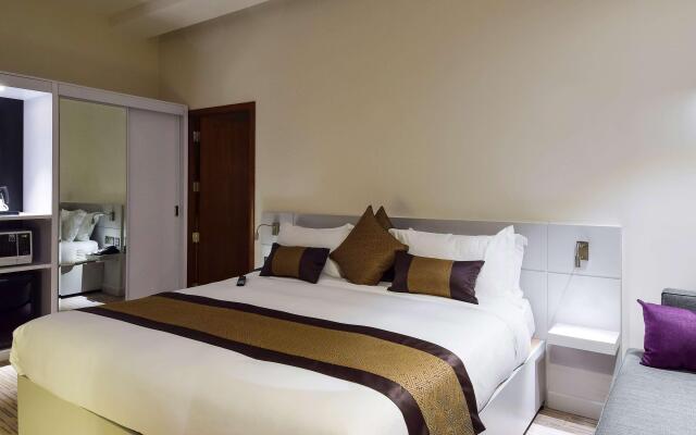 Novotel Suites Riyadh Center