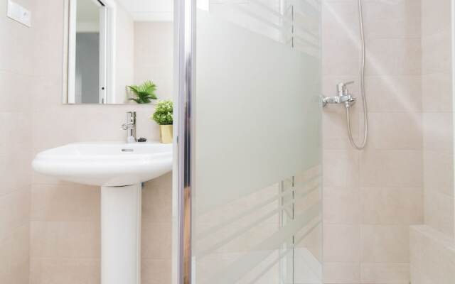 Quiet Apartment Nice Terrace By Town