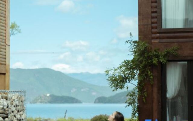 Xingpan Shuishe Lake View Holiday Hotel