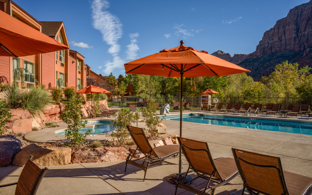 Holiday Inn Express Springdale - Zion National Park Area, an IHG Hotel