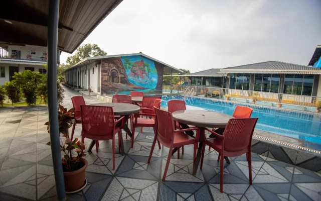 Canal Touch Resort