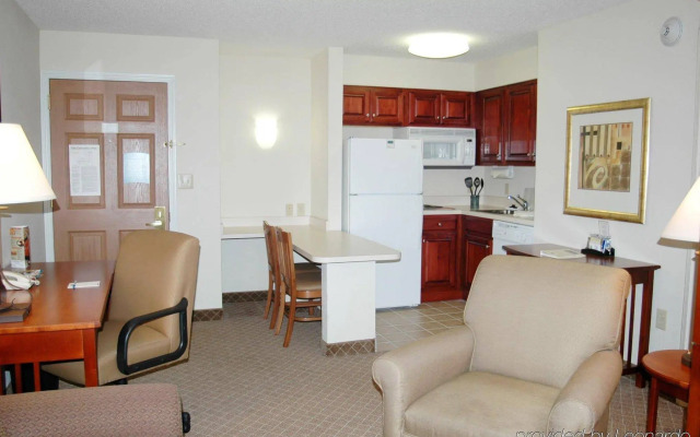 Staybridge Suites Cranbury by IHG