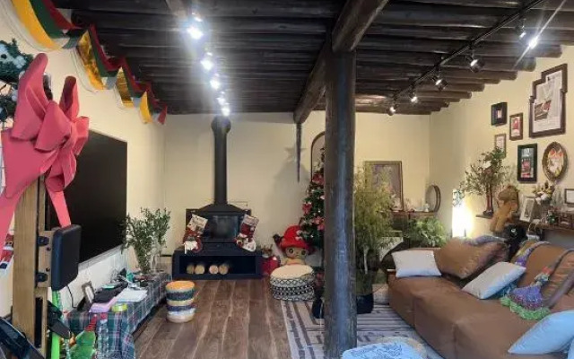 Dali Azhen and Ayue Homestay (Erhai Longkan Branch)