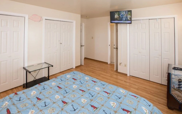 Oceanfront Villa - 12 Br Home