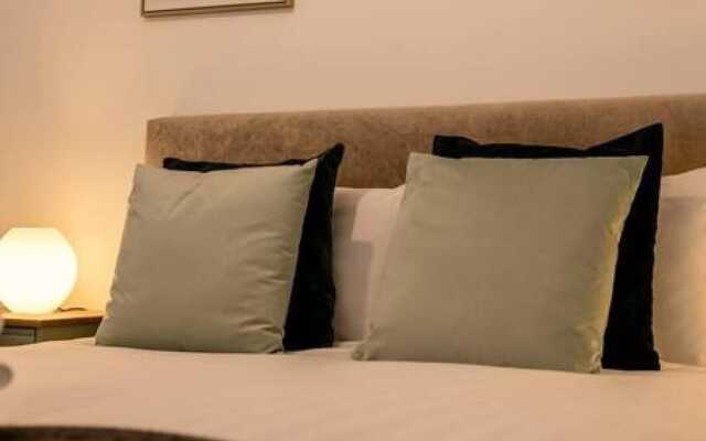 Host Stay Belvidere Church