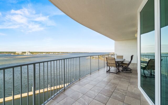 Crd1004 3 Bedroom Condo