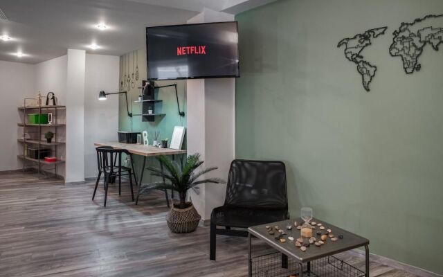 Modern Apartment In The Heart Of Plaka
