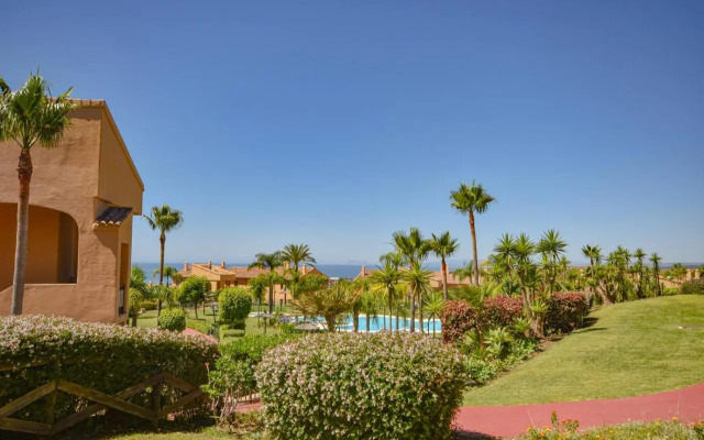 Modern and luxurious holiday home with sea views in Benahavís