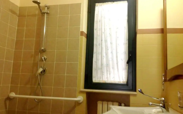 House With 6 Rooms in Enna, With Wonderful Lake View, Private Pool, En