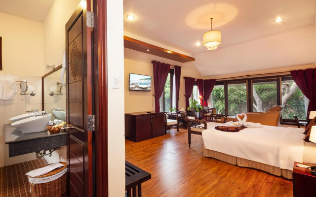 VietStar Resort & Spa