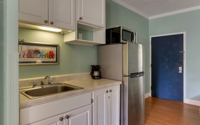 Palm Suites