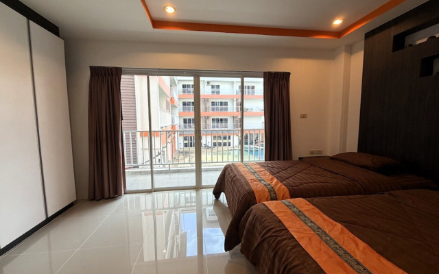 Pool-view Studio With Balcony - Nordic VIP 3, Pratumnak