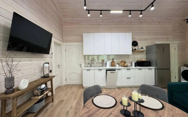 Sunny Home Дом на ул. Мира 32 (Санни Хоум)