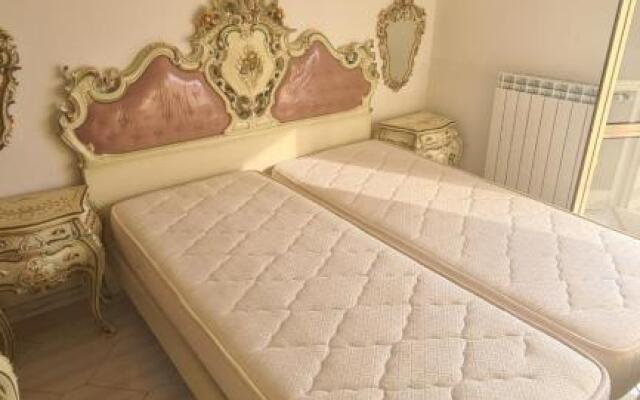 Apartments happy family 1