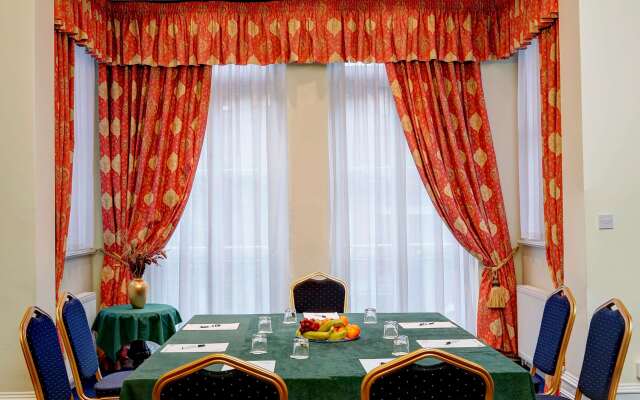 Best Western Swiss Cottage
