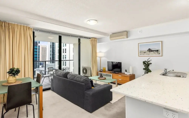 1-bed Brisbane City Centre With Pool, BBQ & Gym