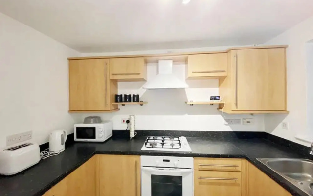 Remarkable 3-bed House in Sheffield