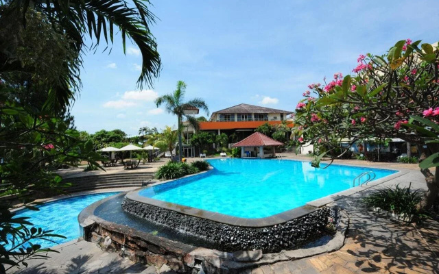 Patra Semarang Hotel & Convention