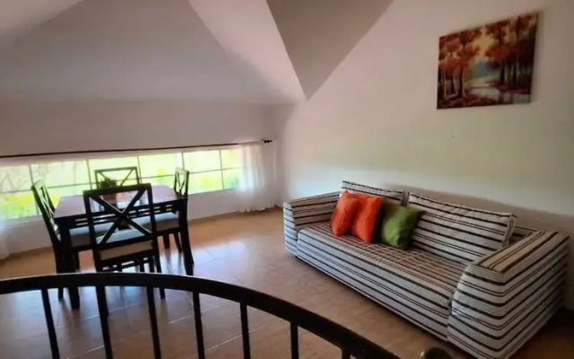 9th Hole Villa