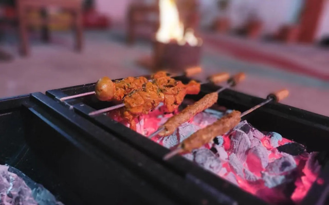 Goroomgo Sweet Sunset Resort Nainital