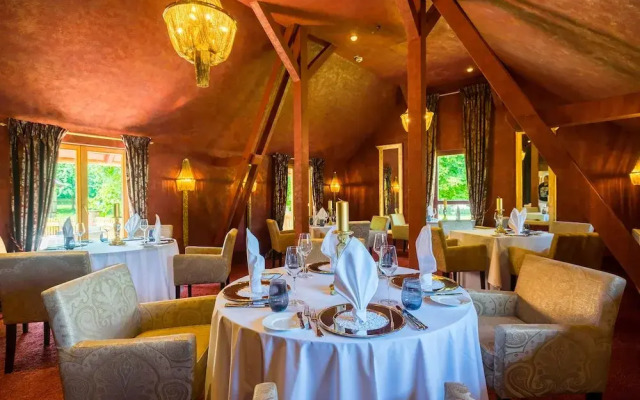 Schlosshotel Weyberhöfe