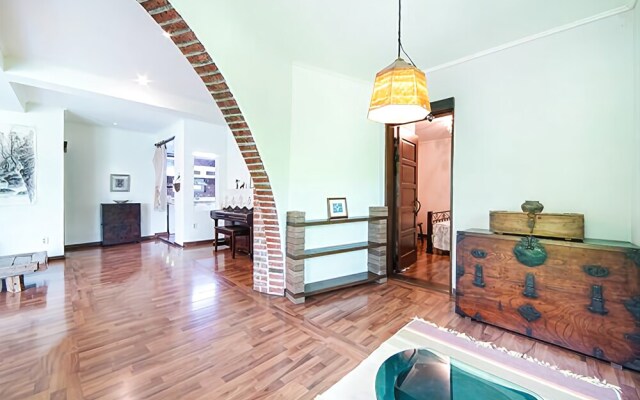 Wanju Daedunsan Sanjarak Pension