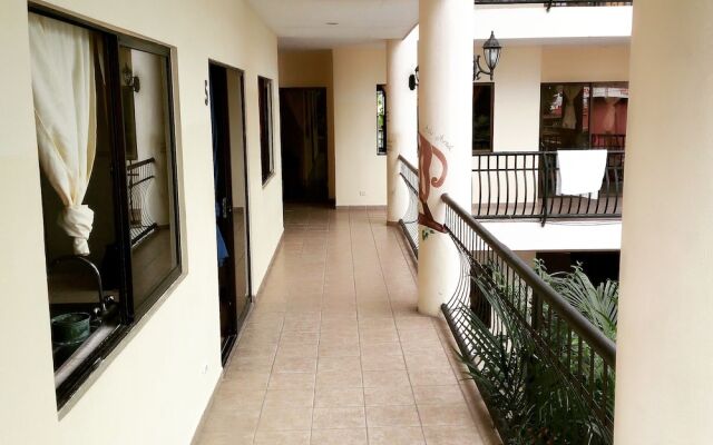 Hotel Feliz Vida