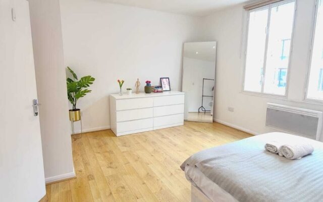 3 Bed Flat Liverpool st Spitalfields