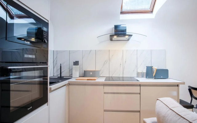 Flat 2 - 1 Bedroom Apartment - Tenby