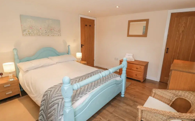 Hendoll Cottage 2