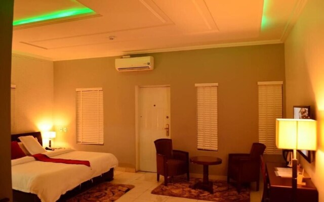 The Crib Art Hotel