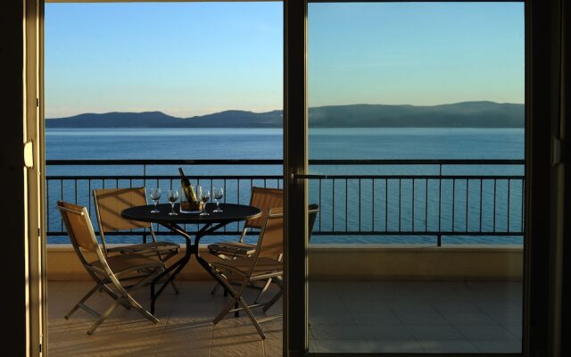 Citybreak Apartman With Private Beach Near Split