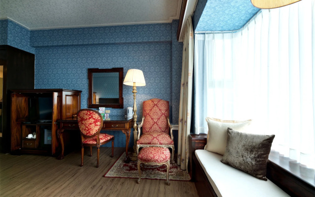 Shangrila Boutique Hotel