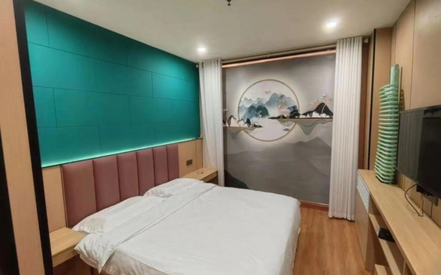 Chezhiyou Express Hotel (Xi'an Yongxingfang Chaoyangmen Subway Station)