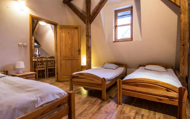 Top Hostel