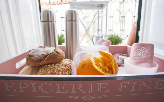Lisbon Inn Bica Suites