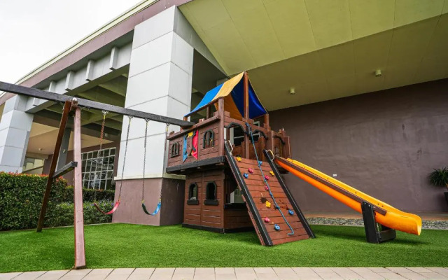 Rm503 Wind Tower 2 Condo Airbnb
