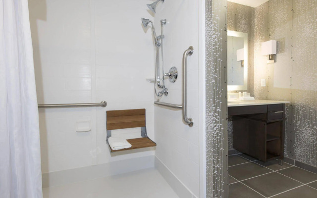 Homewood Suites by Hilton Cleveland/Sheffield