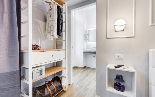 Opera Private Suites