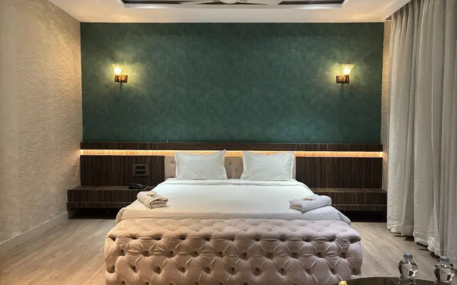 Hotel Elegant inn- Ichhapore