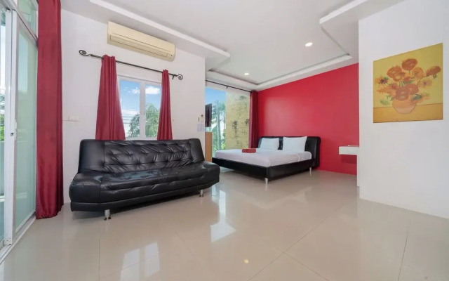Elegant 3BR Pool Villa Sara near NaiHarn