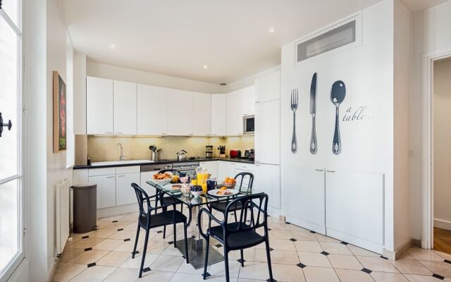 Rue Honore Chevalier - Two Bedroom Apartment