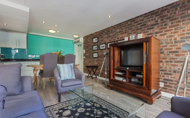 St Georges 304 by CTHA