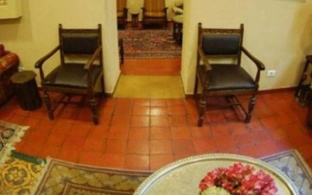 Massabki Hotel