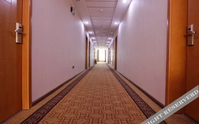 Mingtong Grand Hotel (Xi'an Yanliang AVIC Xi'an Aircraft Industry Group)