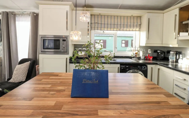 A and C Lodge-plot 21